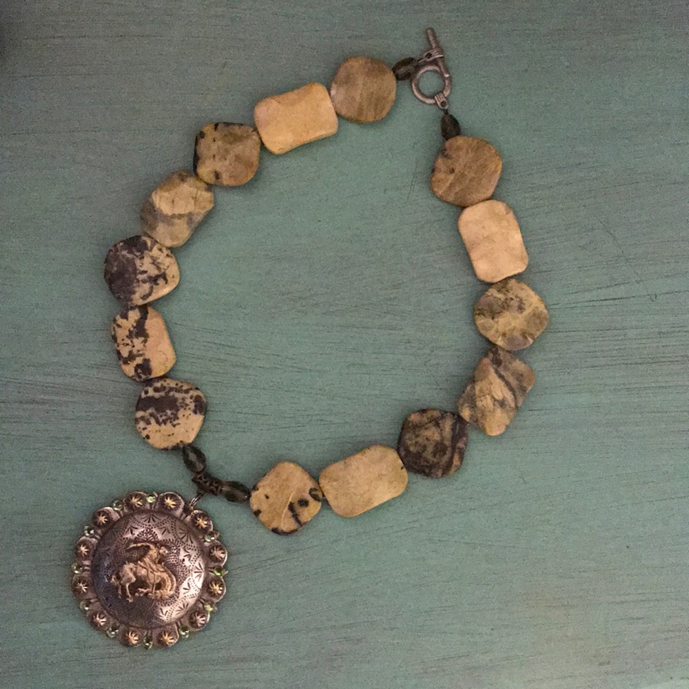 Green Bronc chunky necklace